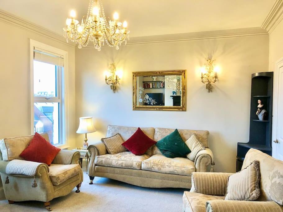 The Pirate'S Palace, Whitby - Elegant, Comfy, Fun Exterior foto